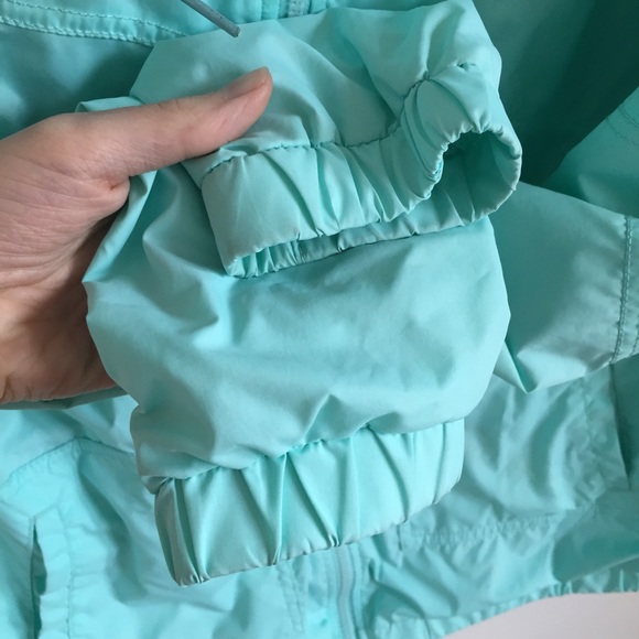 Volcom Windbreaker - Picture 3 of 5